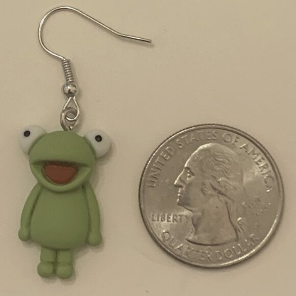 Frog Earring, Kermit Earring, Frog Jewelry, Gift Idea, Silly Earring, Amphibian - Picture 5 of 5